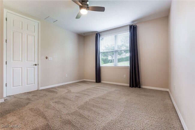 Building Photo - 14533 Edgewater Cir