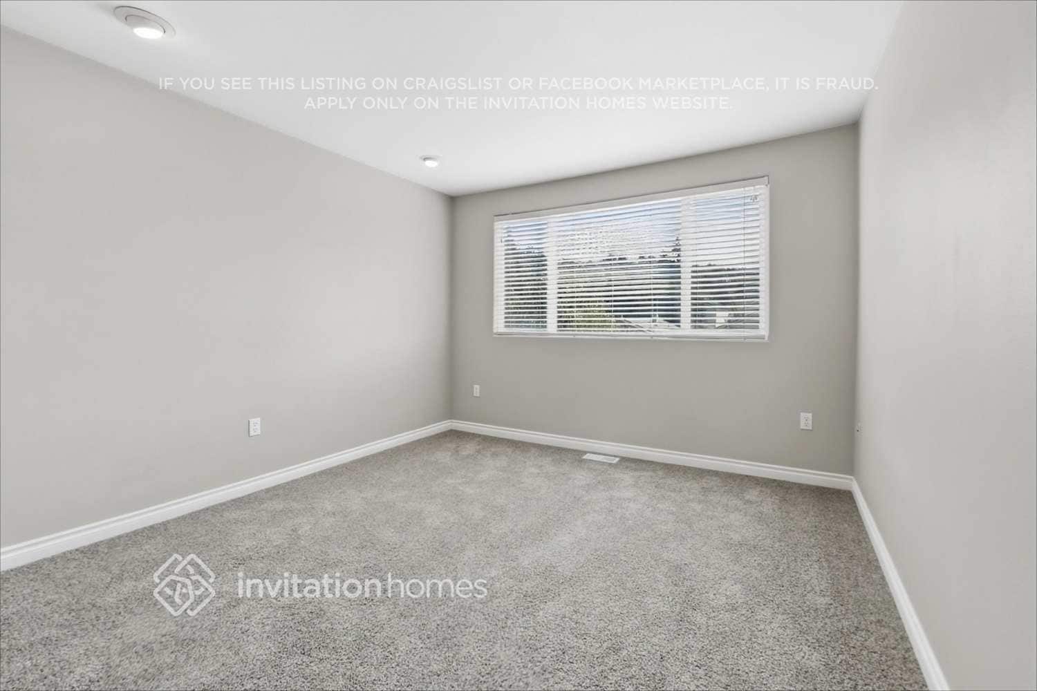 Building Photo - 12227 47th Ave S