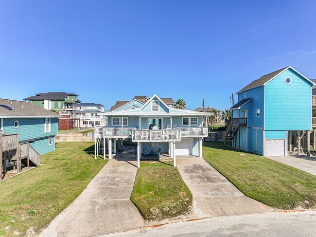 Building Photo - 16904 Beachcomber Dr