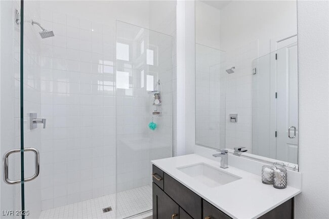 Building Photo - 10927 White Clay Dr