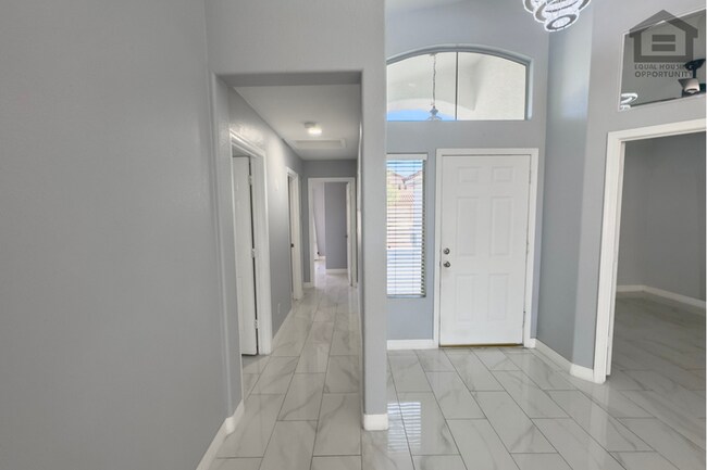 Building Photo - 3Bed/2Bath House at AZ-101 Loop/75th Ave! Ready for Immediate Move-In! -- HOME OFFICE!