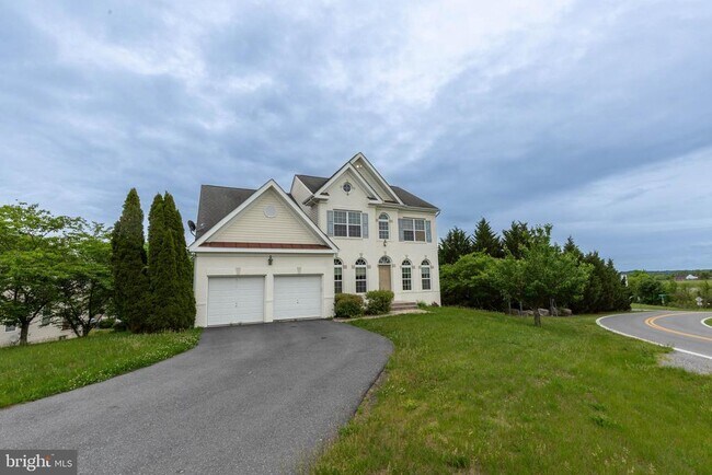 Building Photo - 391 Sheerer Dr