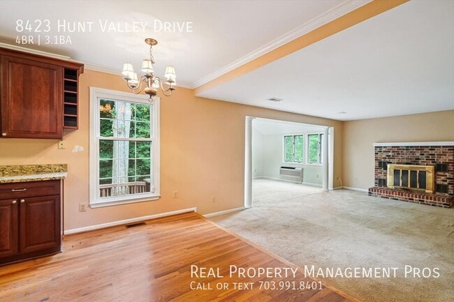 Building Photo - 8423 Hunt Valley Dr