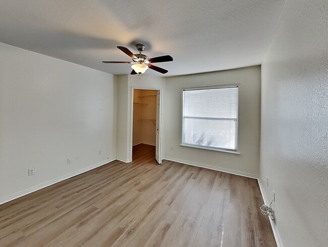 Building Photo - 7630 Pissarro Dr