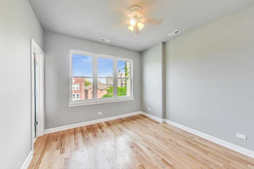 Building Photo - 6132 S Kimbark Ave