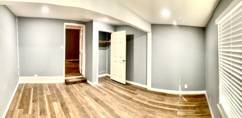 Building Photo - 720 Menchaca St