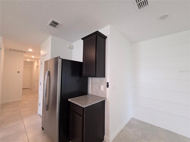 Building Photo - 2130 Bur Oak Blvd