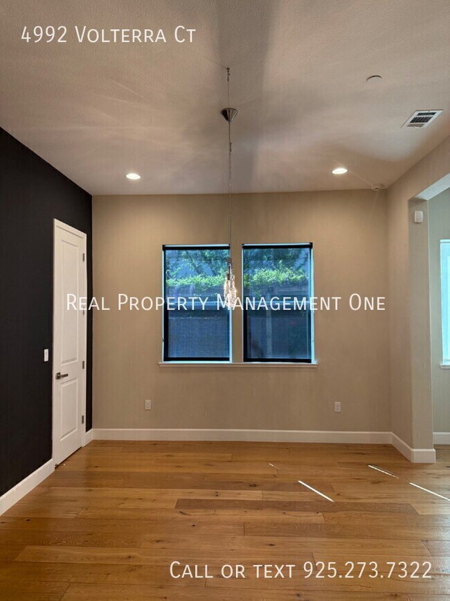 Building Photo - 4992 Volterra Ct