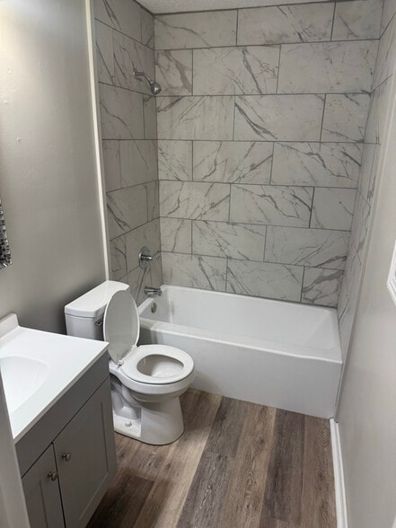 Building Photo - 238 Garrett St