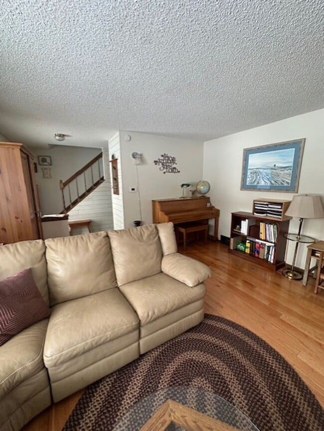 Building Photo - Spacious, Well Maintained Two Story House With 2 Car Attached Garage