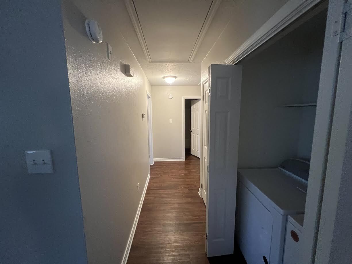 Building Photo - 112 Highland Dr