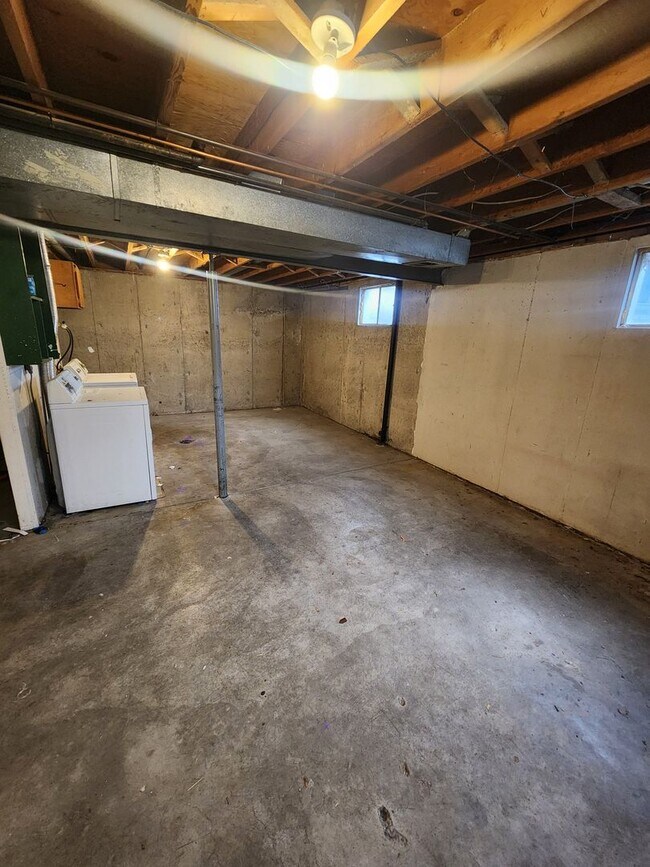 Building Photo - 4337/4339 W. Custer Place