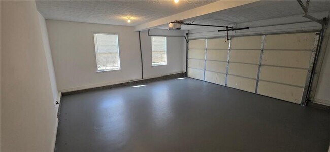 Building Photo - 2655 Westbury Ct