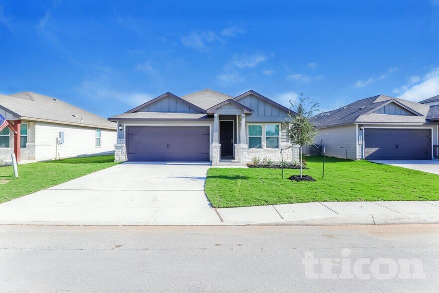 Primary Photo - 13542 Paxton Blvd