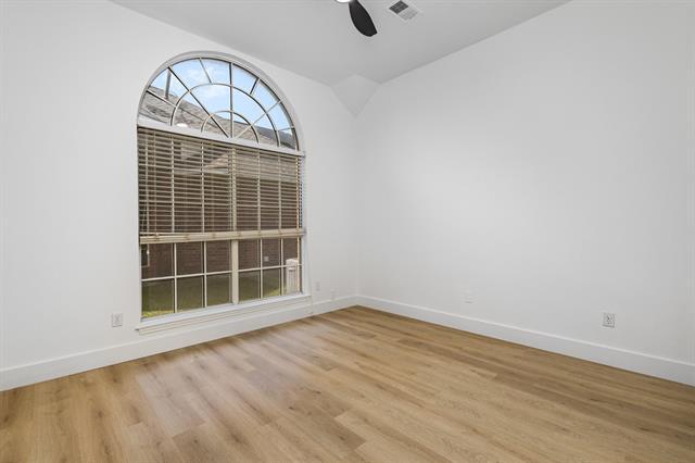 Building Photo - 2325 Flanders Ln