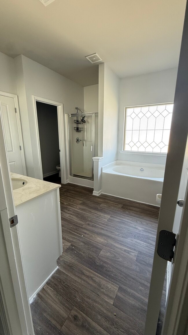 Building Photo - 118 Celebration Song