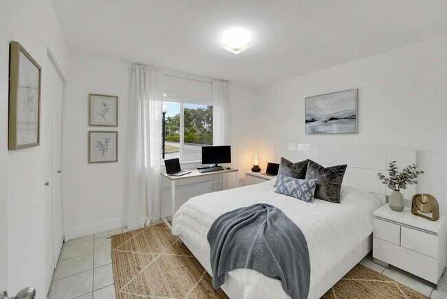 Building Photo - 17255 NW 72nd Ct