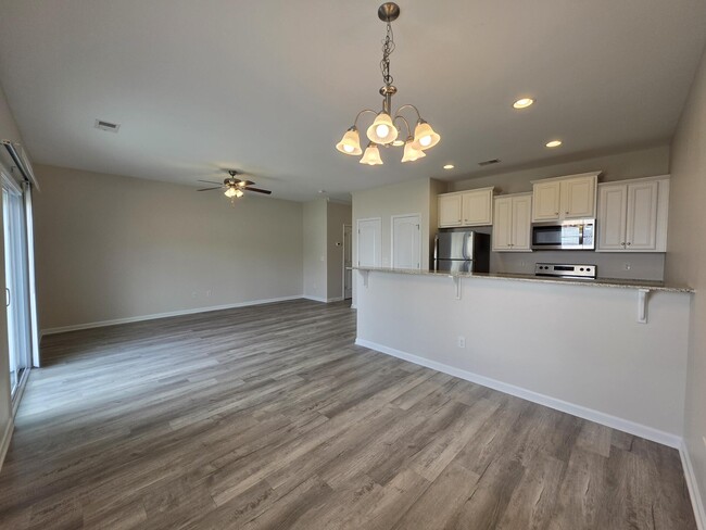 Building Photo - 2969 Old Field Rd