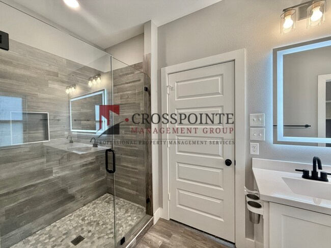 Building Photo - Spacious 4-Bedroom Home with 2.5 Bathrooms, 2-Car Garage & Fenced Yard