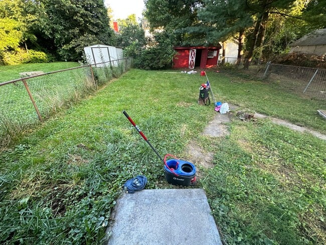 Building Photo - 168 Meridian St