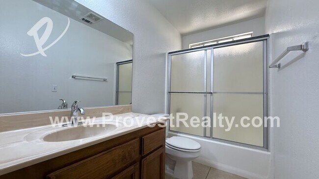 Building Photo - 12780 Redwing Rd