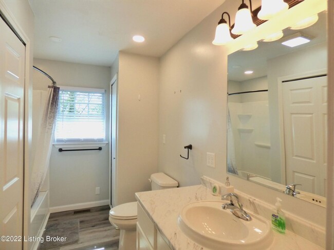 Building Photo - Welcome Home to this Charming, Renovated A...