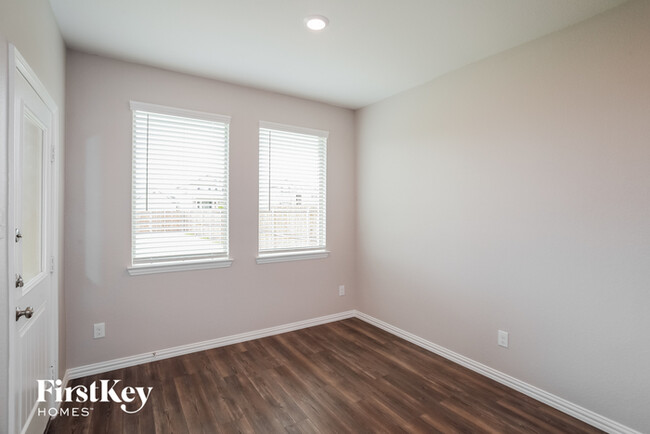 Building Photo - 1222 Seurat Ct