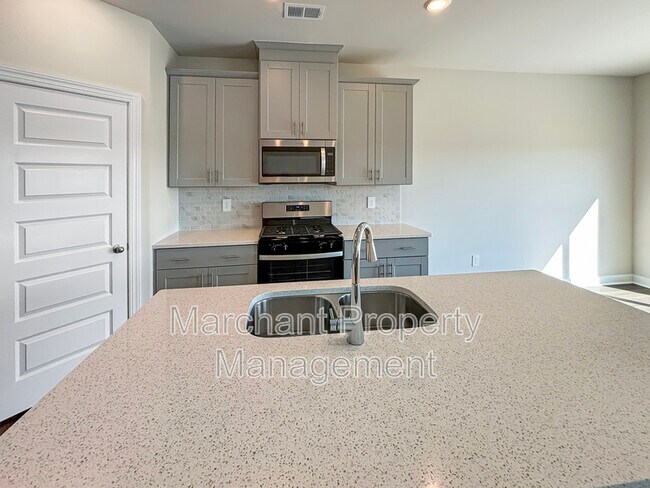 Building Photo - 760 Penfold Pt