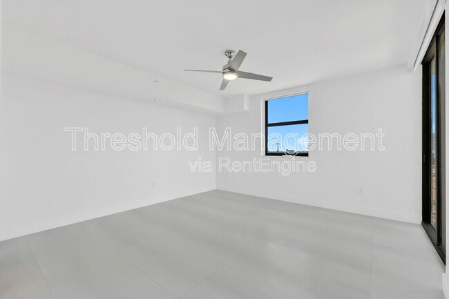 Building Photo - 2301 SW 27th Ave