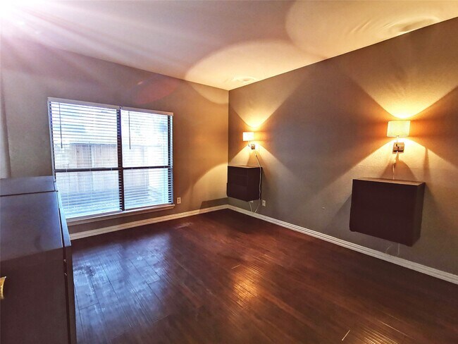 Building Photo - 7950 N Stadium Dr