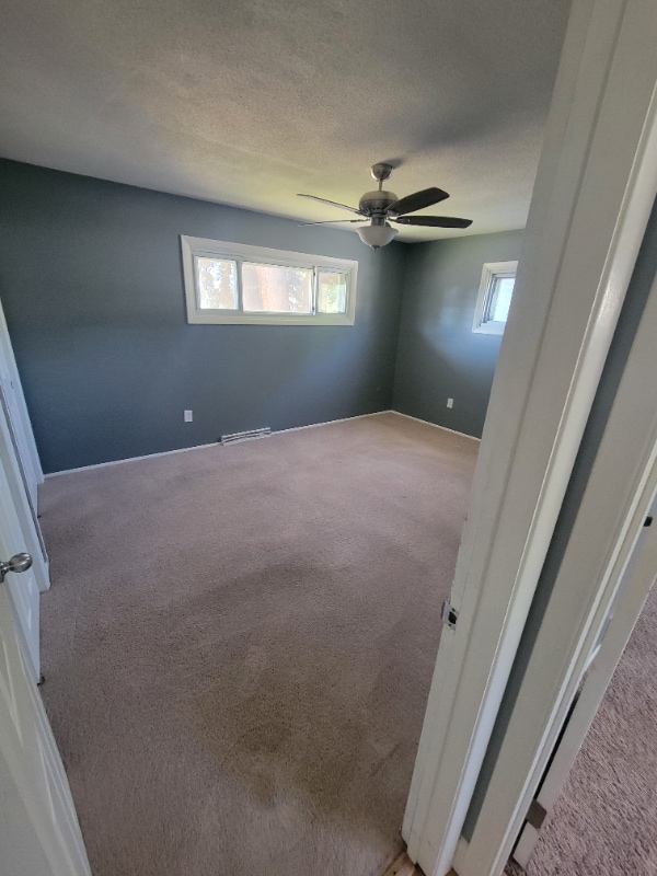 Building Photo - 1127 Ave C NW