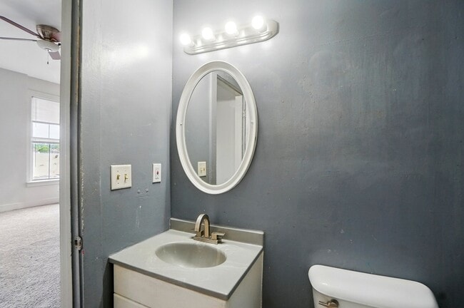 Building Photo - 3032 Colerain Ave