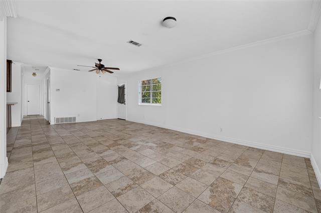 Building Photo - 909 Rosewood Hills Dr