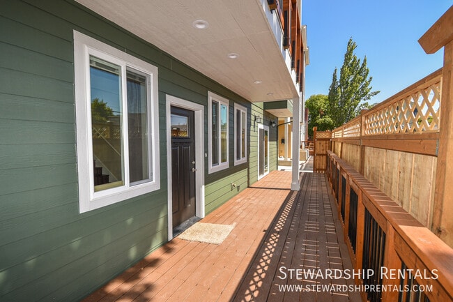 Building Photo - 1797 Mill Alley