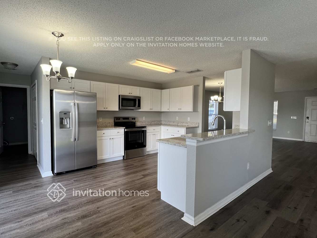 Building Photo - 1918 Knollcrest Dr