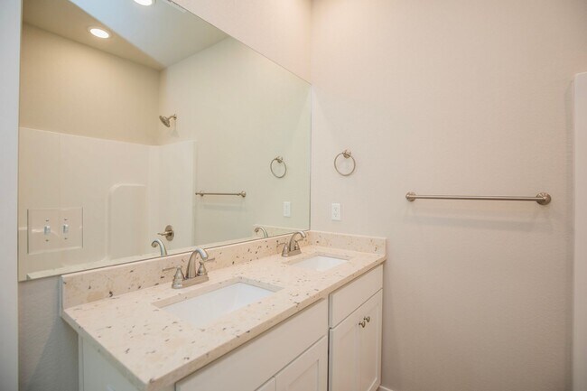 Building Photo - ***89 E. Bottlebrush Bend Unit 1***