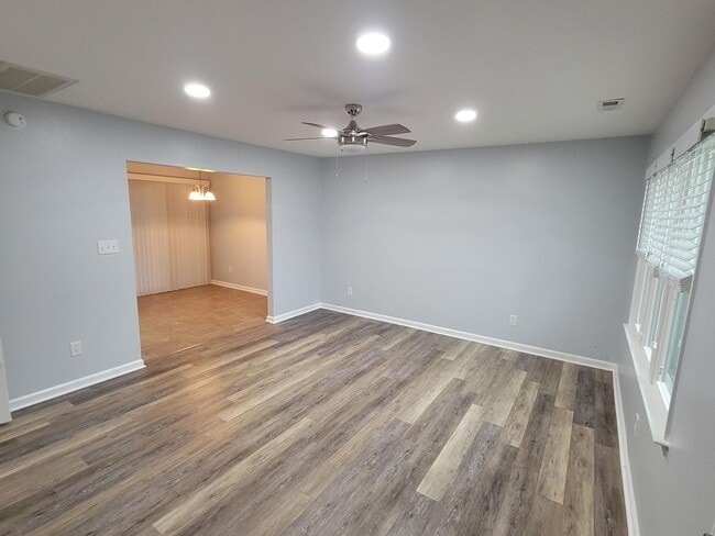 Building Photo - 304 Osprey Ridge Dr