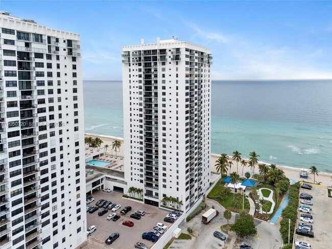 Building Photo - 2301 S Ocean Dr