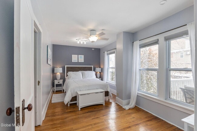 Building Photo - 83 Spring St