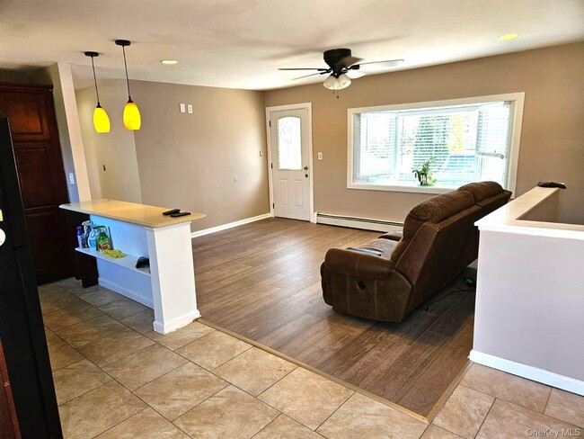 Building Photo - 56 Applegate Dr