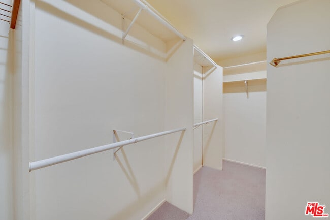 Building Photo - 12219 Octagon St