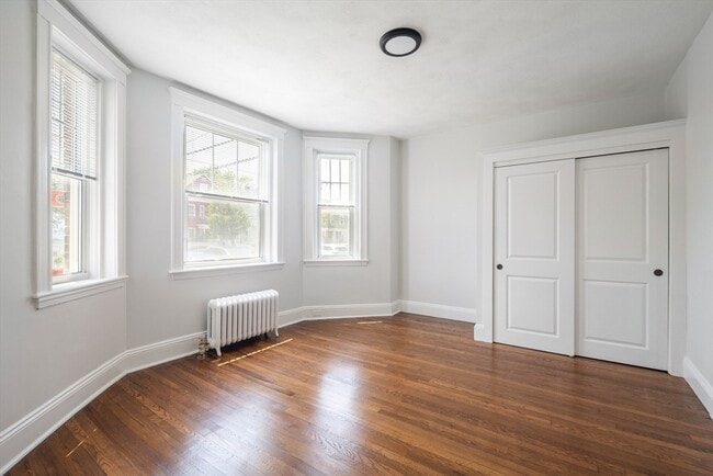 Building Photo - 110 Bellingham St