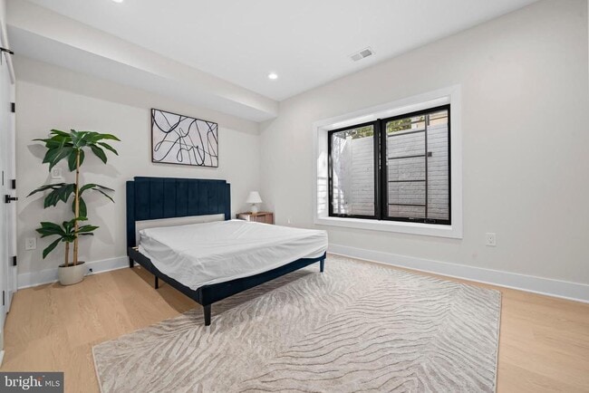 Building Photo - 4246 15th St N