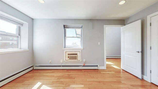 Building Photo - 83-71 116th St