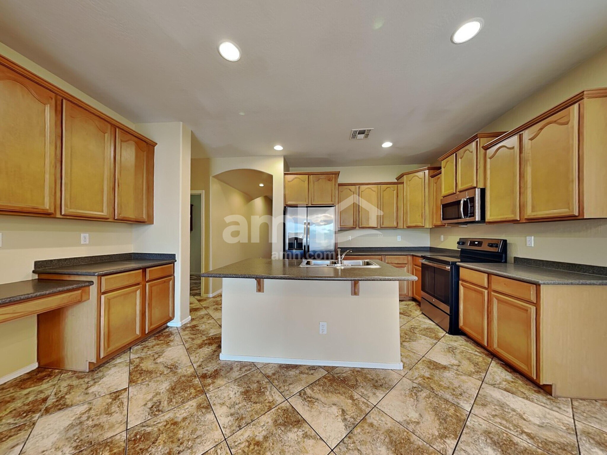 Building Photo - 7814 S 74th Ave