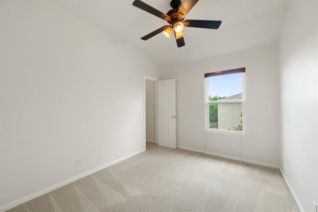 Building Photo - 8902 Magna Carta Loop