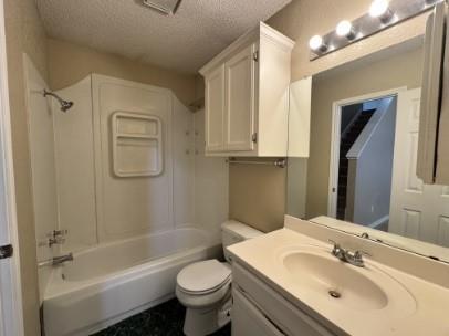 Building Photo - 2141 Redwing Way