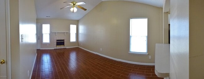 Building Photo - 1076 W Pueblo Dr