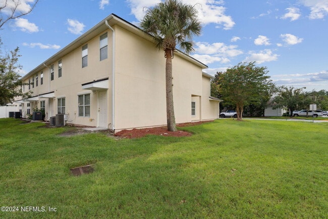 Building Photo - 574 Southbranch Dr
