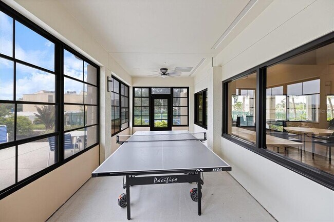 Building Photo - 612 Bird Bay Dr W